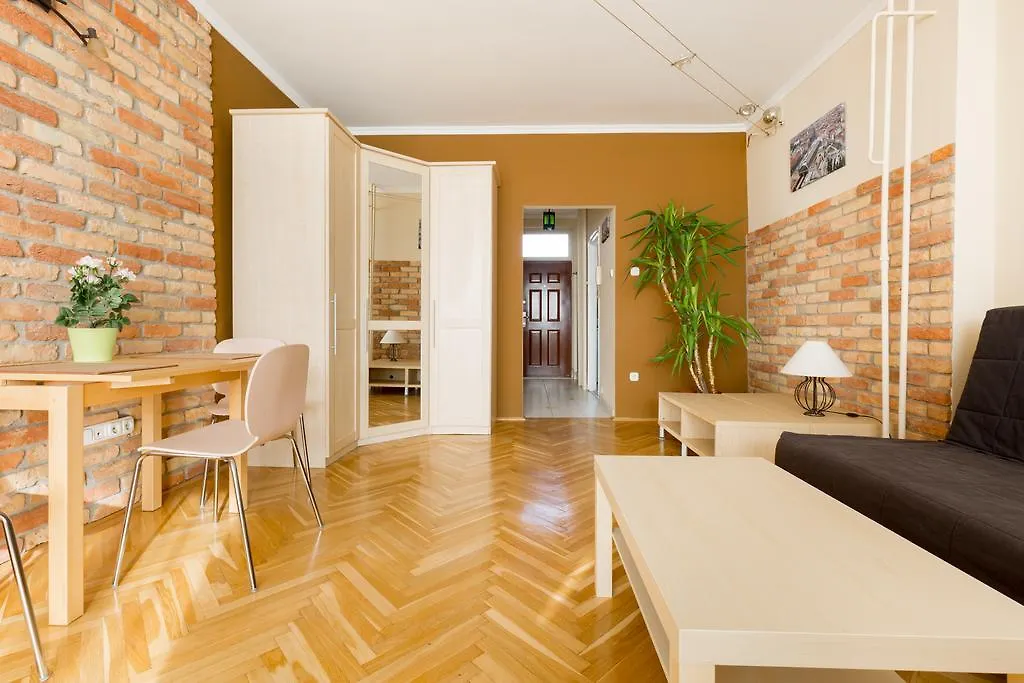 East Station Studios - Baross Home 1 & 2 Budapešť 0*,